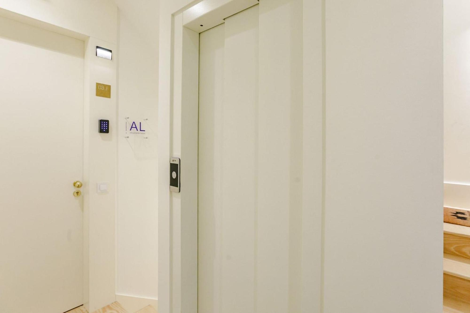 Door 65 - Historical Center Apartments Porto Dış mekan fotoğraf